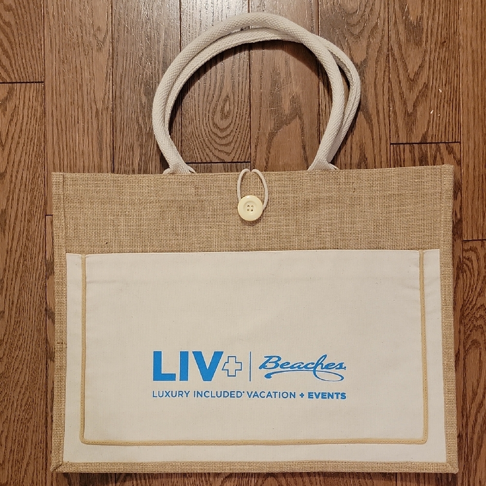 NWT Straw Tote Bag
